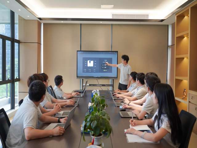 齐贤彩砂装饰地坪施工步骤